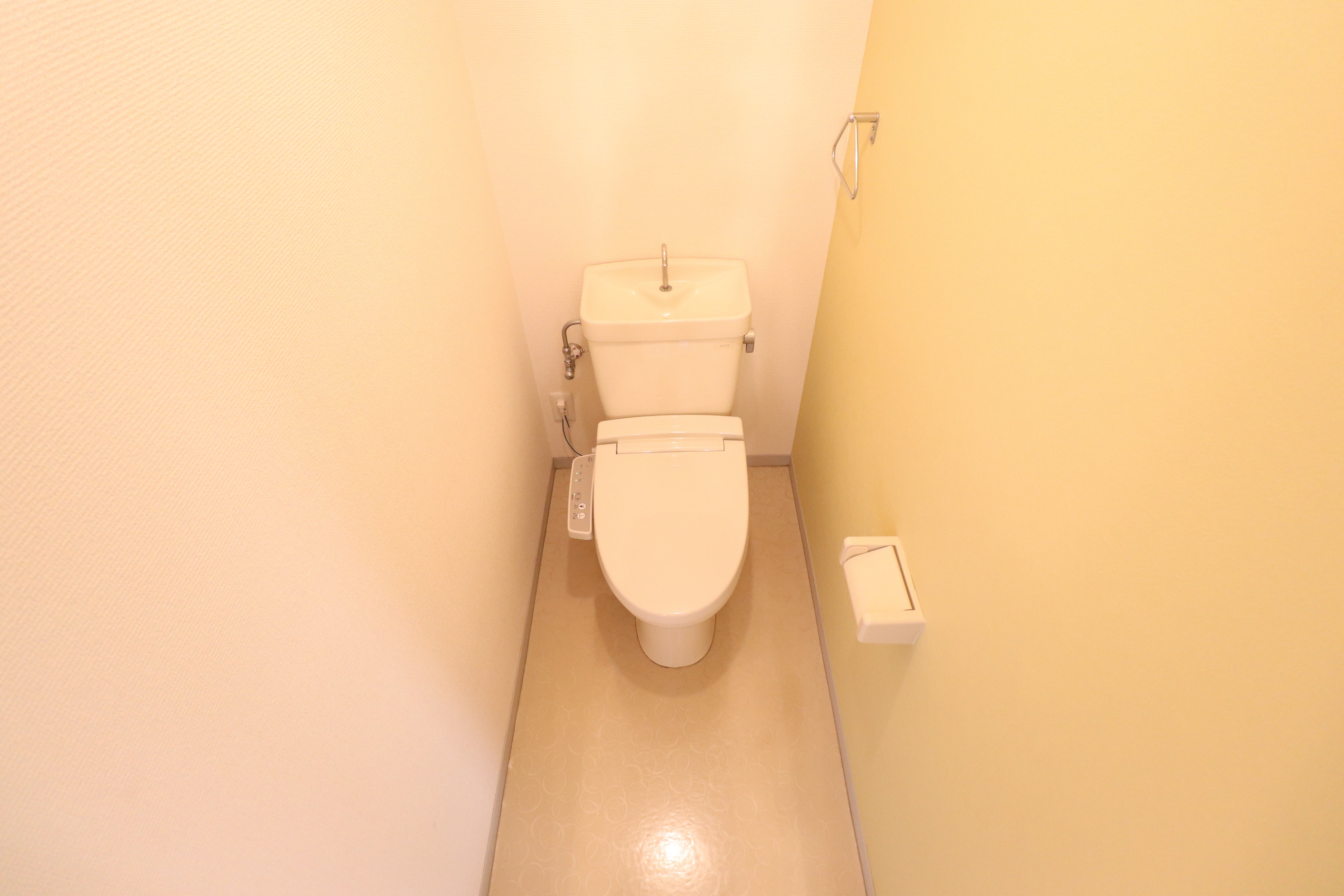 トイレ　清潔なトイレ