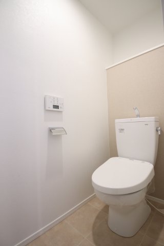 トイレ　清潔感のあるトイレです※別号室の写真です