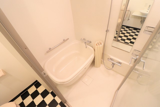 バス・シャワールーム