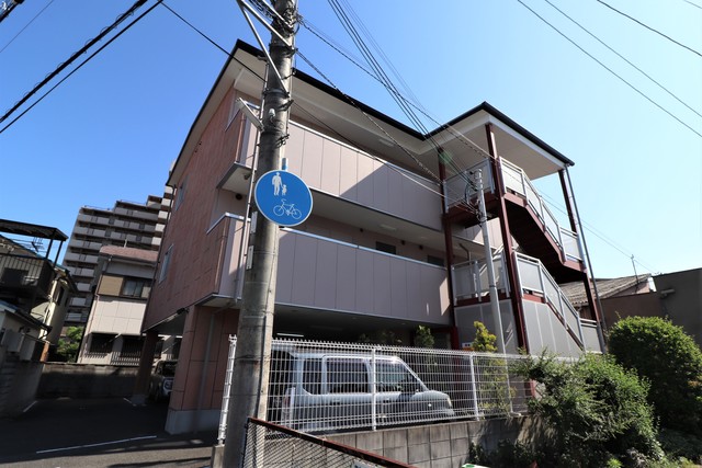 建物外観　ブリューゲル