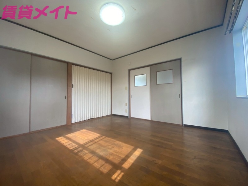 居室・リビング　※同型別部屋