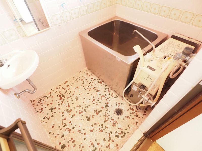 バス・シャワールーム