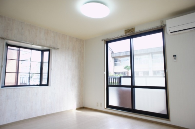 居室・リビング　図面と現状に相違がある場合には現状を優先