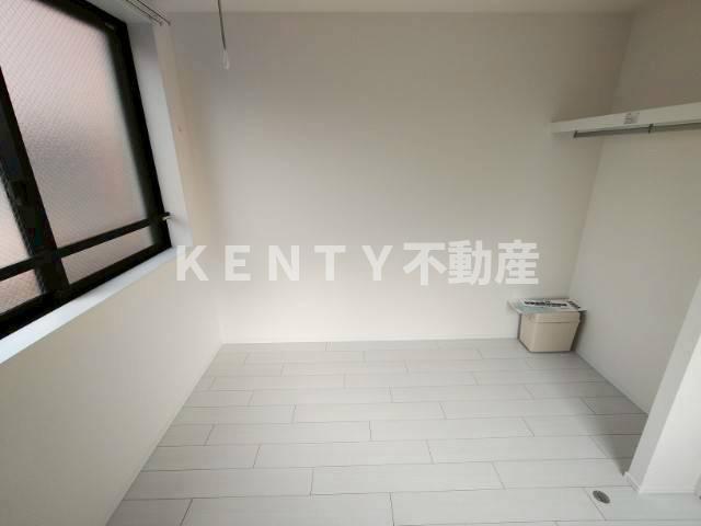 その他部屋・スペース　広くて明るい寝室