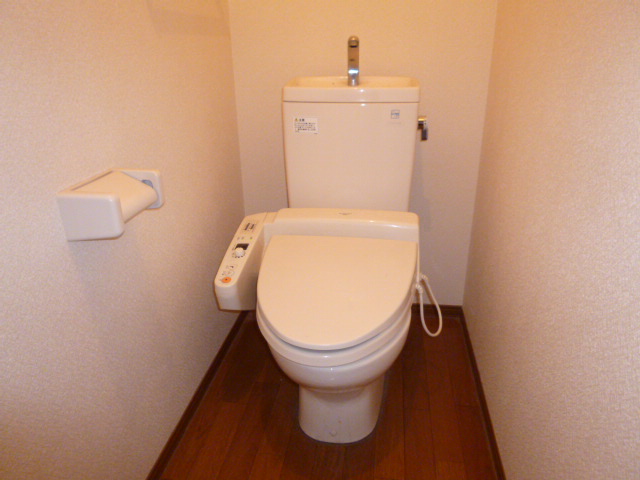 トイレ　シャワー付きトイレ