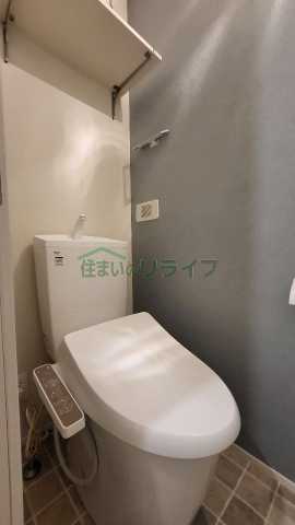 トイレ　別部屋参考写真となります。