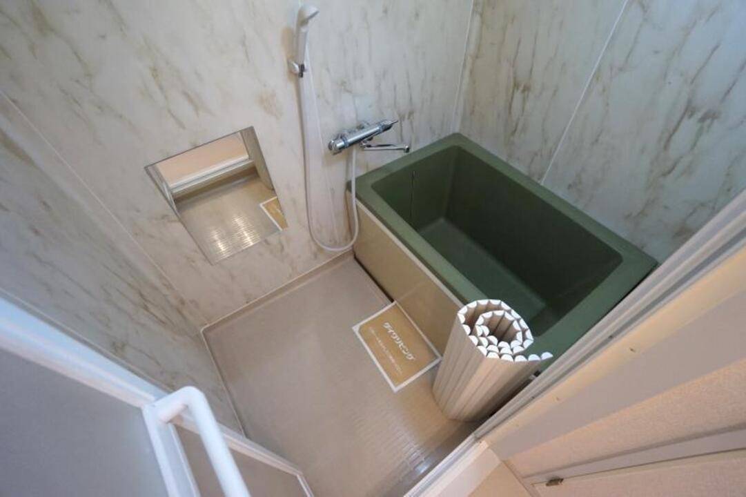 バス・シャワールーム　浴室