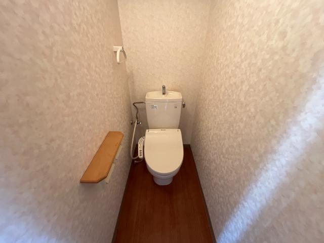 トイレ　シャワー付トイレ