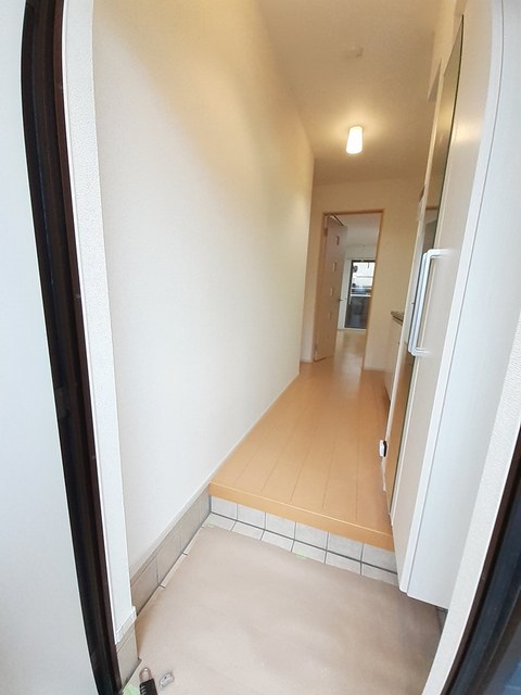 玄関　落ち着いた玄関です