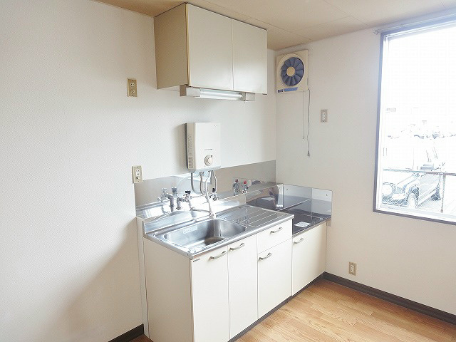 キッチン　別室室内写真