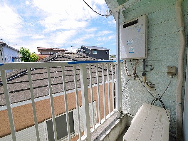 バルコニー　開放的で明るい空間を演出してくれるバルコニーです