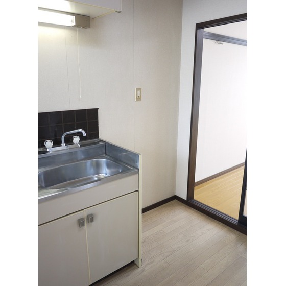 キッチン　実部屋は反転