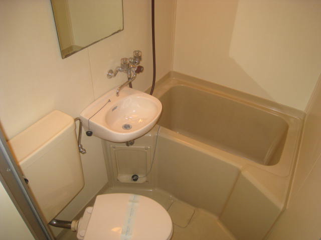 バス・シャワールーム　新築時の写真です。現況を優先させていただきます。