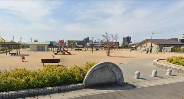 公園　平塚中央公園（公園）まで202m