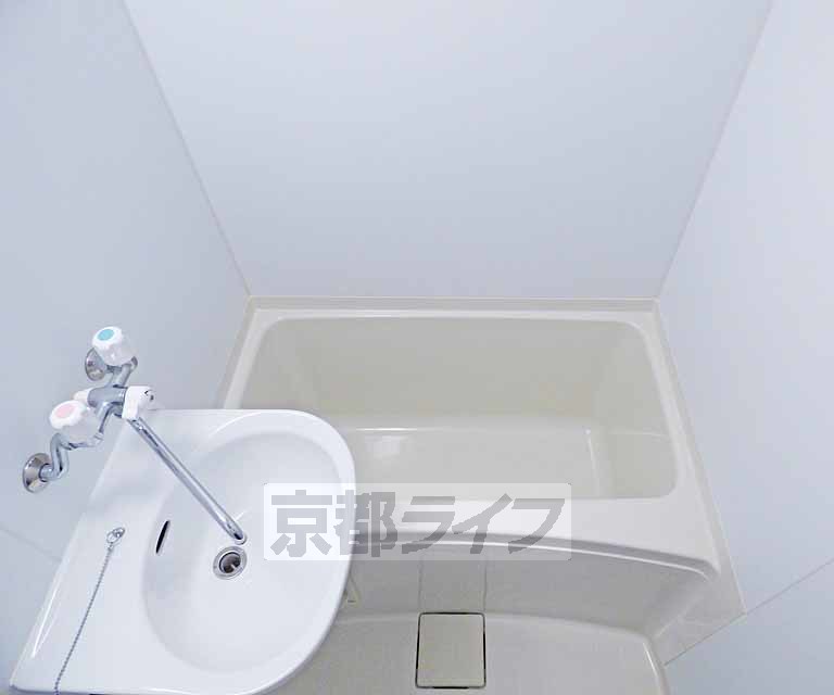 バス・シャワールーム　広いお風呂です。