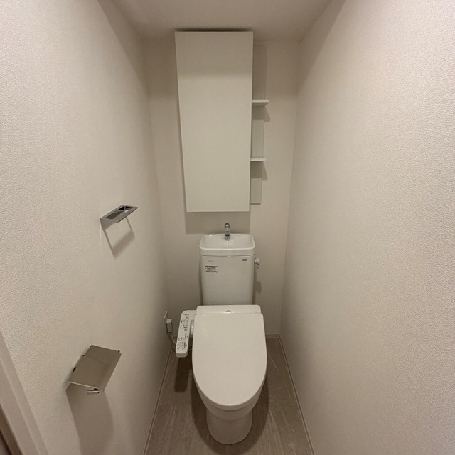 トイレ　※写真は同タイプ住戸です。