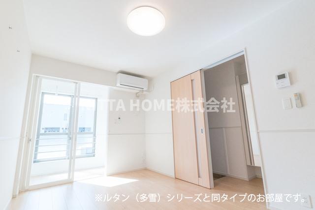 居室・リビング　【完成イメージ】リビングは１１．３帖です＊