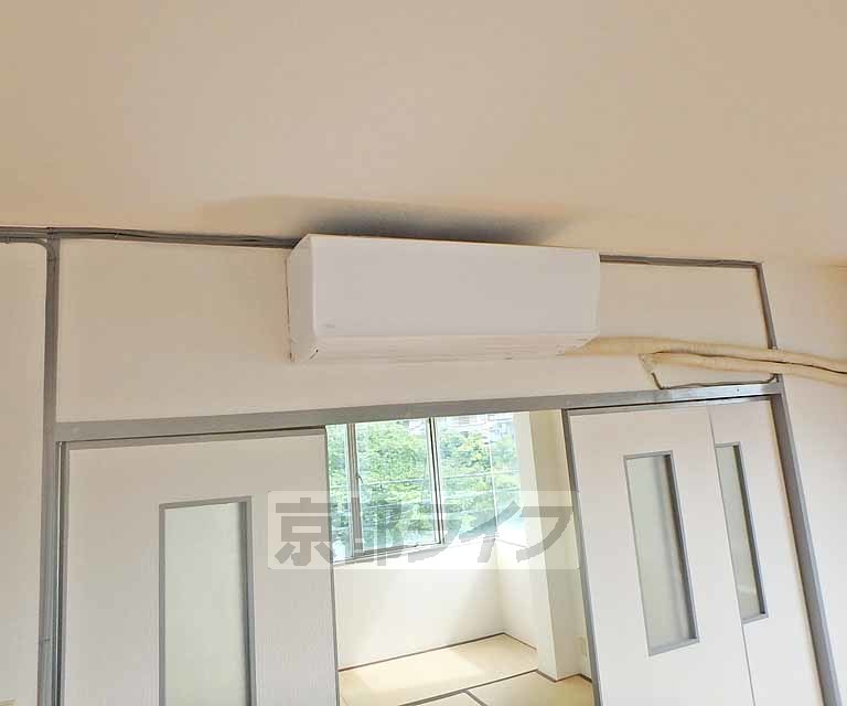 その他設備　真夏と真冬のお部屋を快適にしてくれます