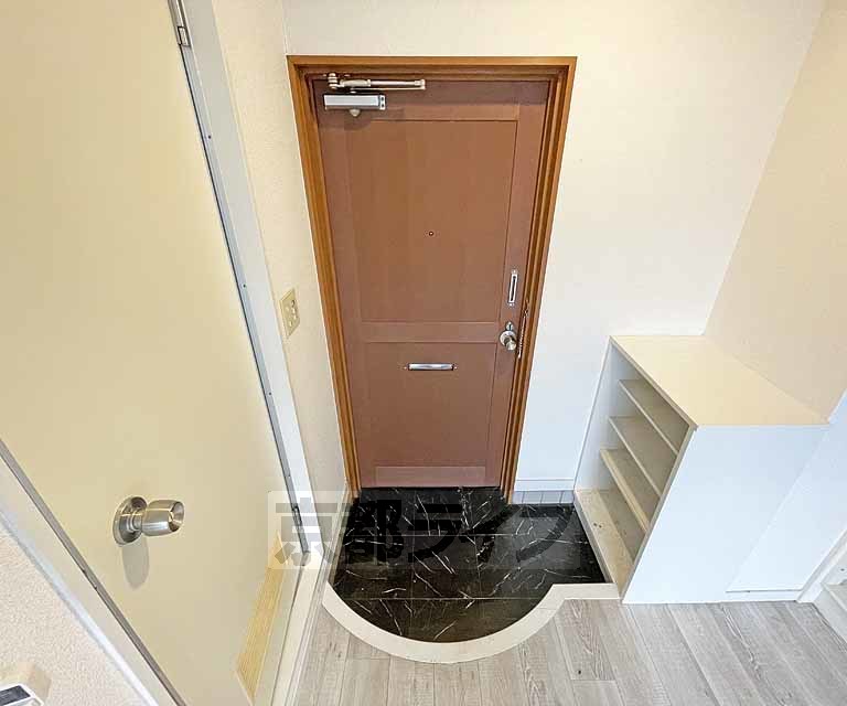 玄関　玄関です。