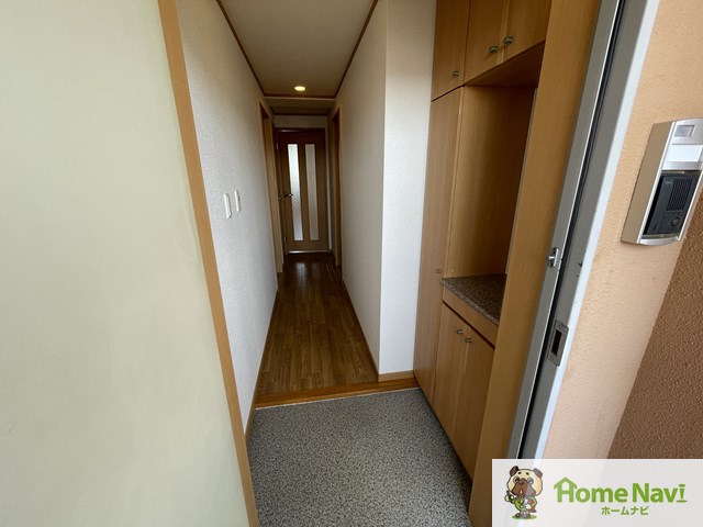 玄関　シューズボックス付