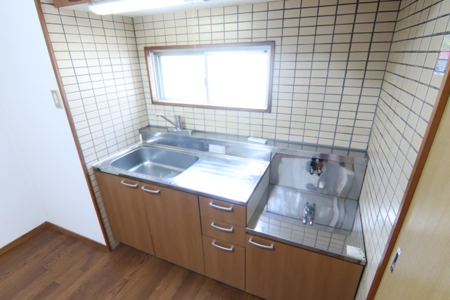 キッチン　※別部屋の参考写真です