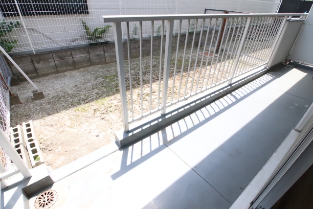 バルコニー　※別部屋の参考写真です