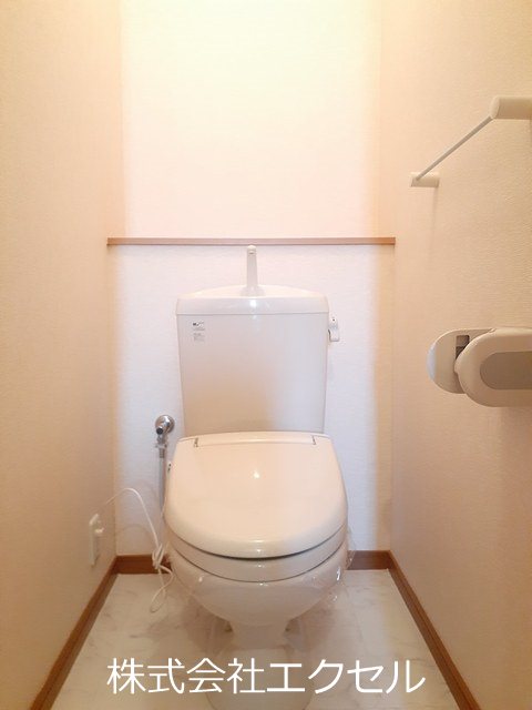 トイレ　清潔感のあるトイレです。