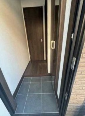 玄関　ＡＱＵＡレジデンス大井町第１５（別部屋参考画像）