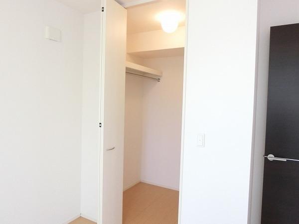 収納　ウォークインクローゼット！