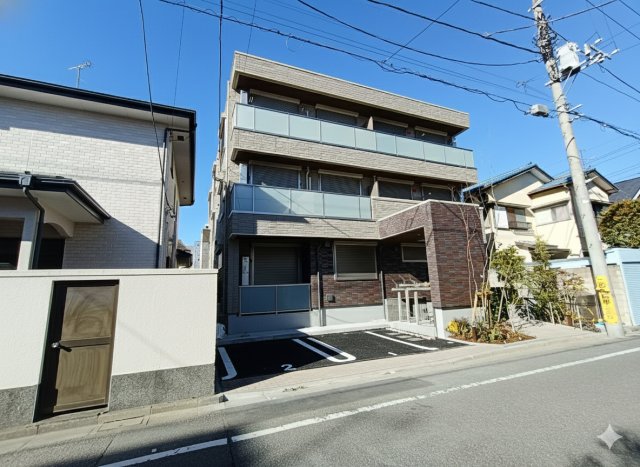 建物外観　お洒落で重厚な印象の外観も魅力です♪