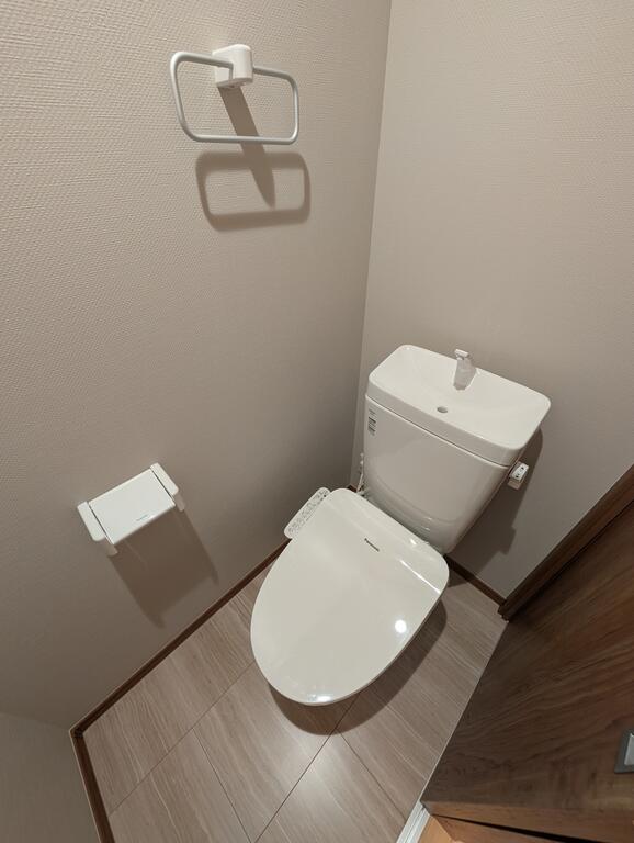 トイレ　※同シリーズ参考写真