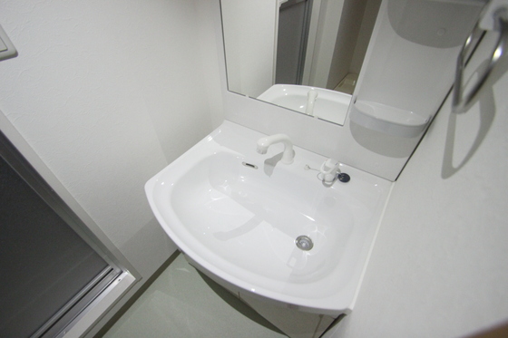 洗面設備　※他部屋の写真です。