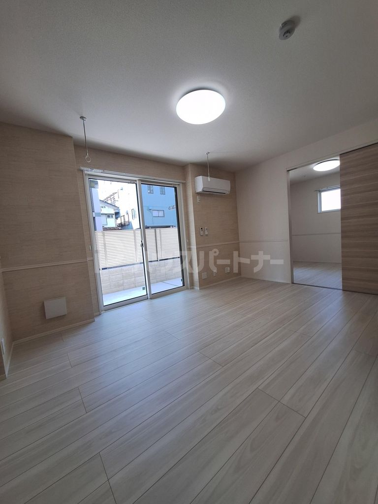 居室・リビング　バルコニー