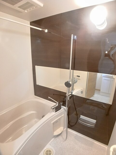 バス・シャワールーム　バス