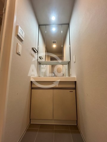 洗面設備　アーバネックス中崎町II　独立洗面台