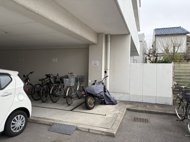 その他　駐輪場（その他）まで10m