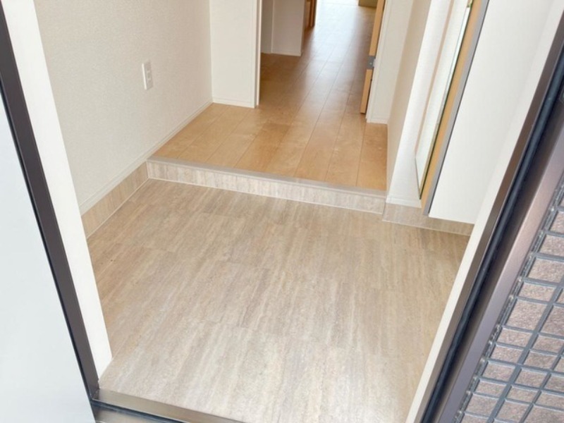 玄関　図面と現状に相違がある場合には現状を優先