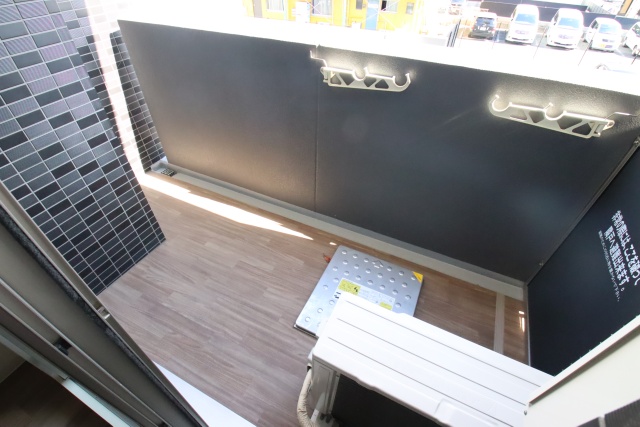 バルコニー　※別室の参考写真の為、現況優先です。