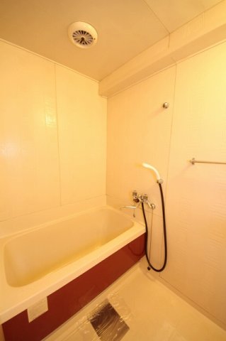 バス・シャワールーム　日々の暮らしに欠かせないお風呂です