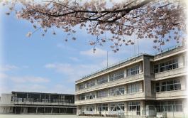 小学校　鹿沼市立東小学校（小学校）まで470m