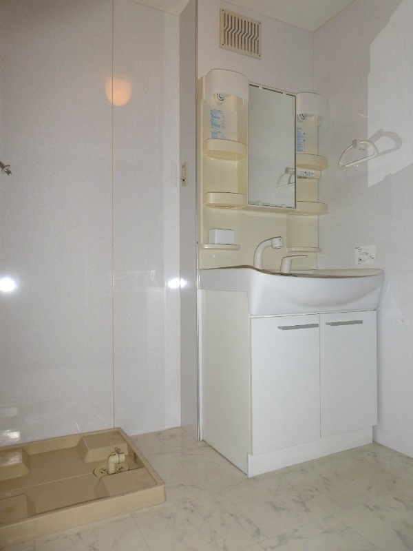 洗面設備　洗髪洗面台で朝の支度にも大活躍！