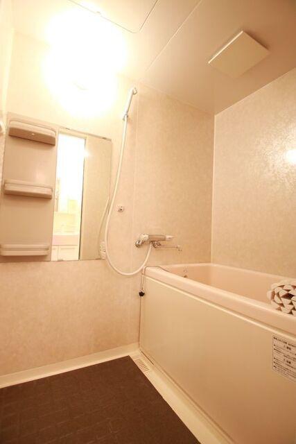 バス・シャワールーム　別室の参考写真です。※現況優先