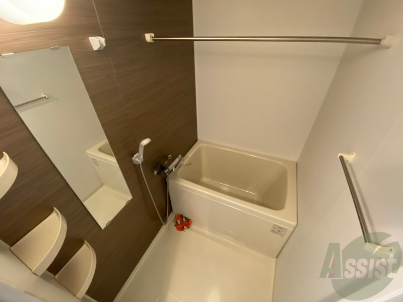 バス・シャワールーム　お風呂です。ゆっくりお風呂につかるのも体に良いですね～