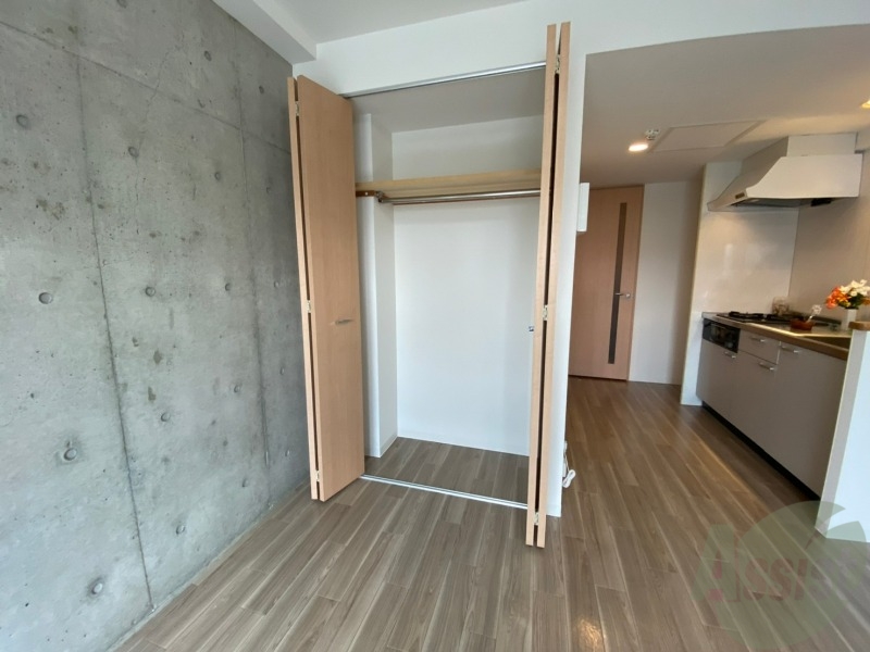 収納　寝室のクローゼットにもたくさん収納出来ますね！