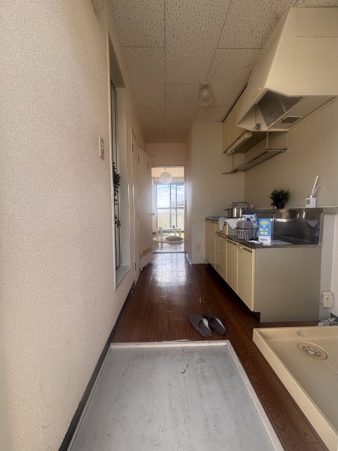 玄関　玄関が広く使えます