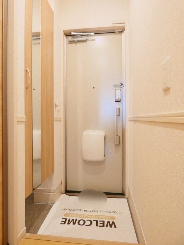 玄関　図面と現状に相違がある場合には現状を優先