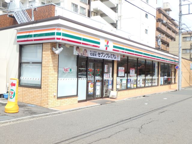 コンビニ　セブンイレブン（コンビニ）まで140m
