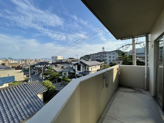 バルコニー　※別部屋の写真です