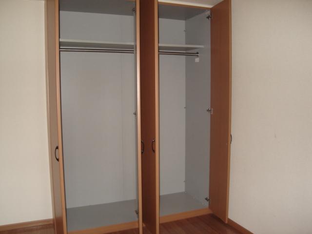 収納　クローゼット