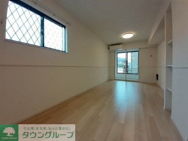 居室・リビング　★お部屋探しはタウンハウジング稲田堤店まで★